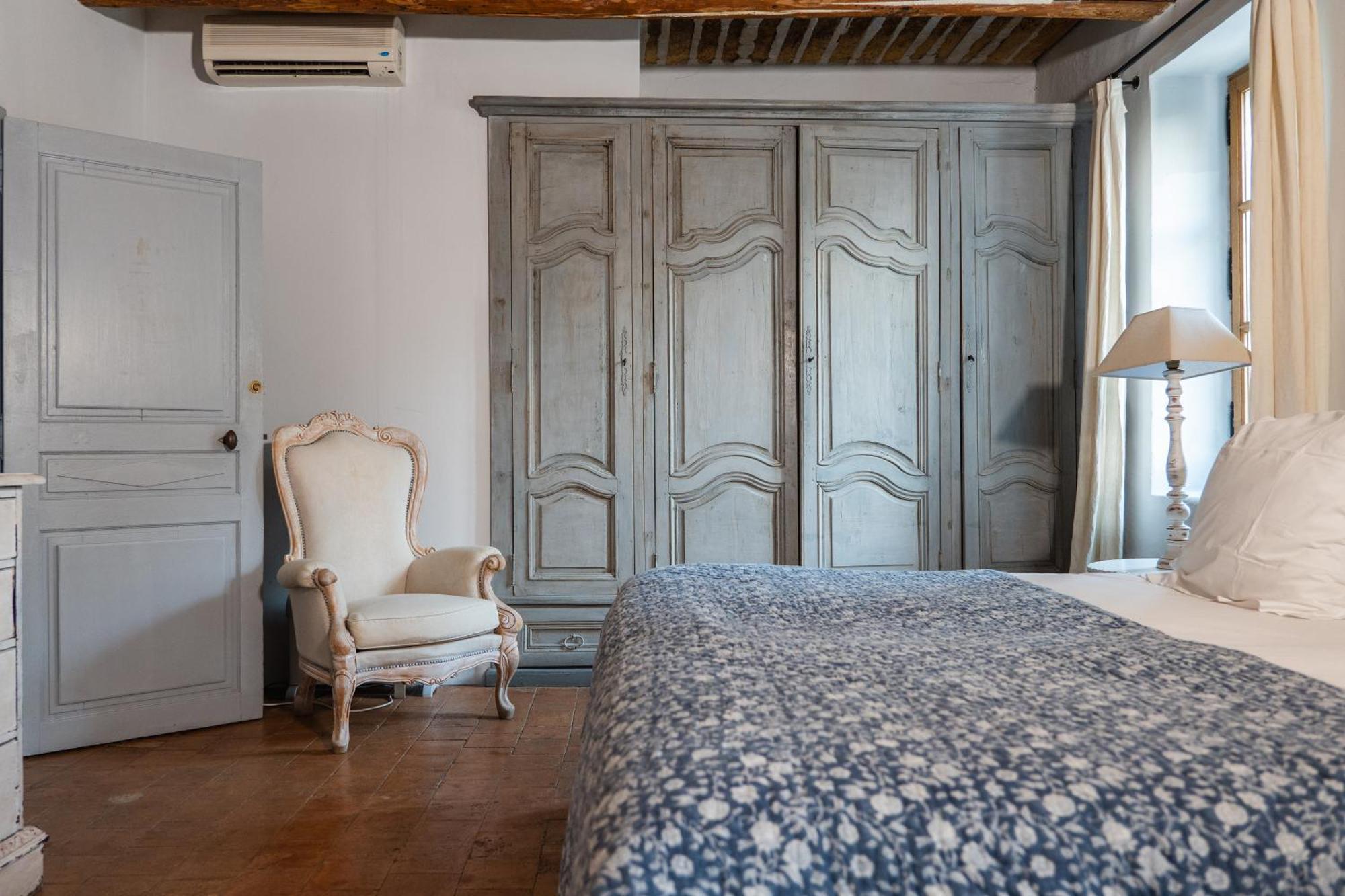 Le Galinier Lourmarin, A Beaumier Guesthouse Стая снимка