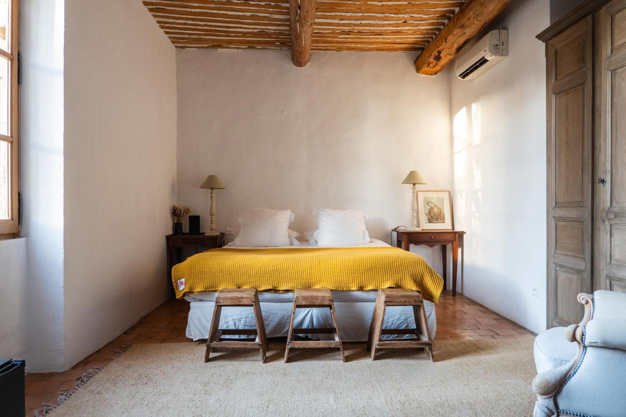Le Galinier Lourmarin, A Beaumier Guesthouse Стая снимка