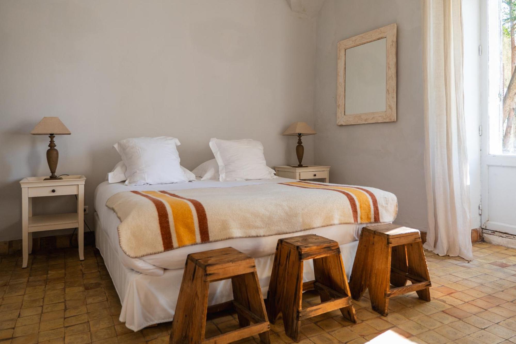 Le Galinier Lourmarin, A Beaumier Guesthouse Стая снимка