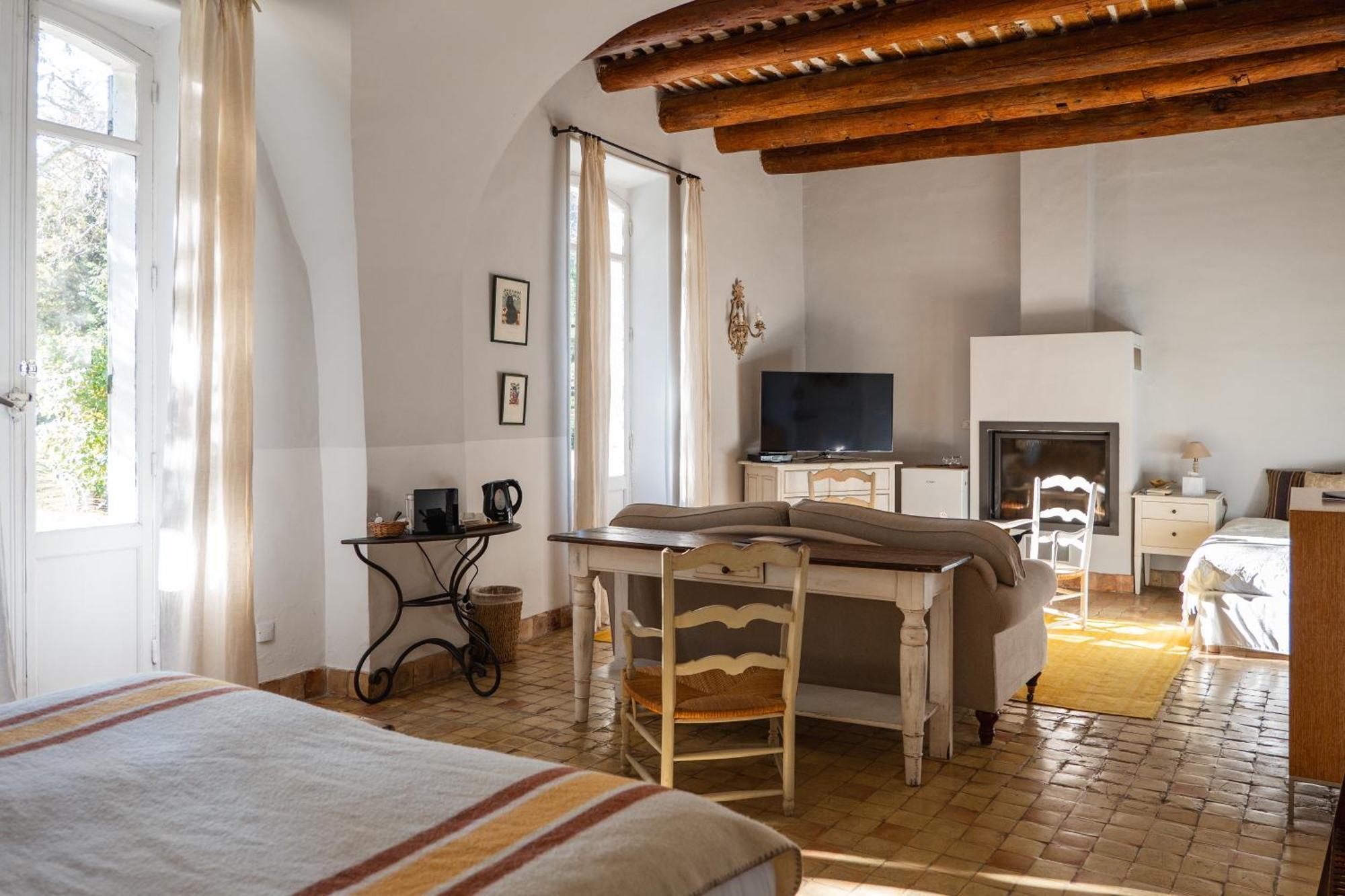 Le Galinier Lourmarin, A Beaumier Guesthouse Стая снимка